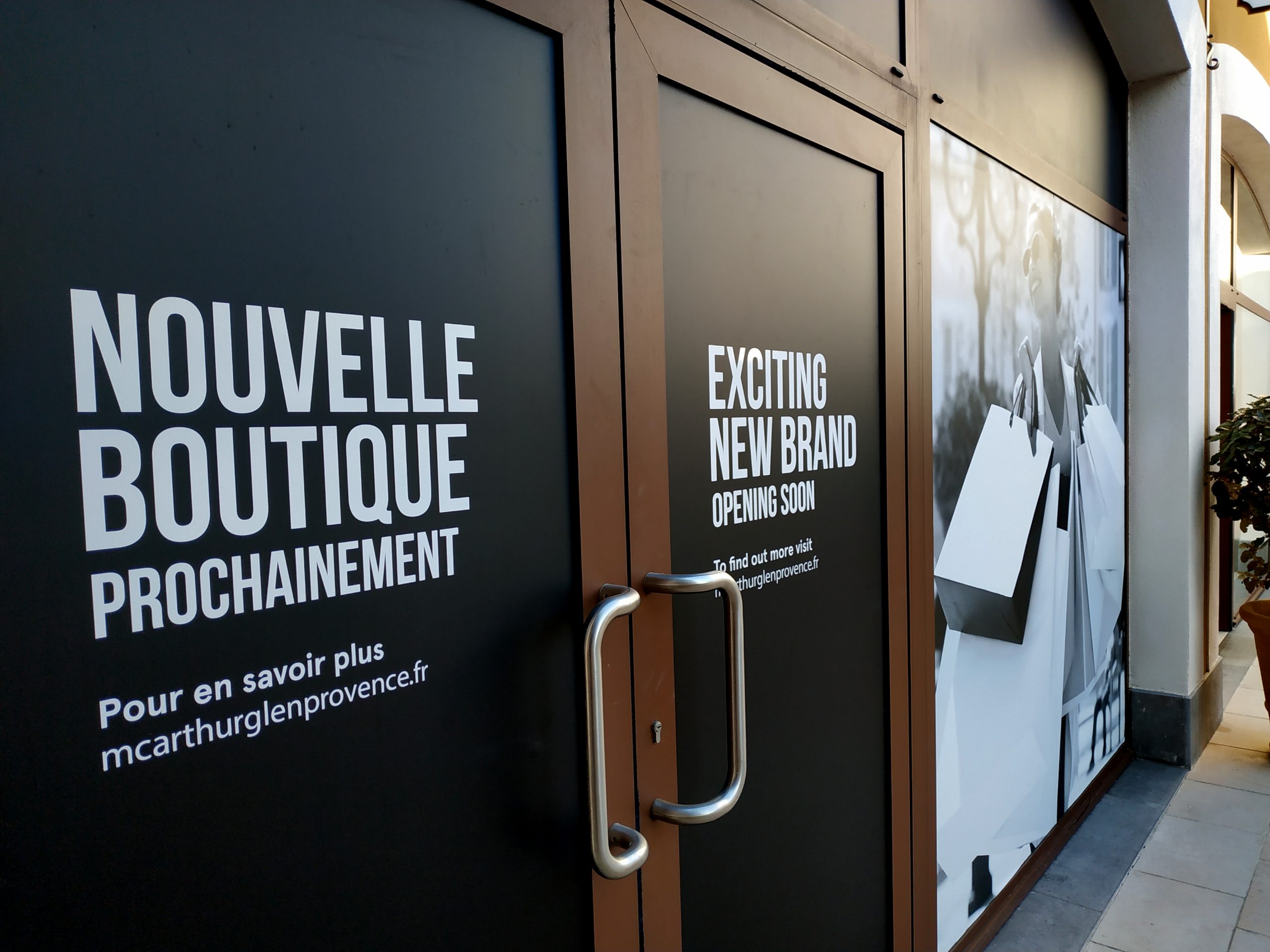 vitrinemacarthurglen